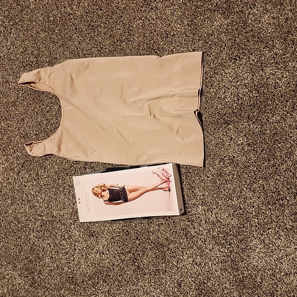 Victoria's Secret shapeware quantity 2